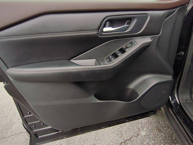 used 2023 Nissan Rogue car, priced at $24,999