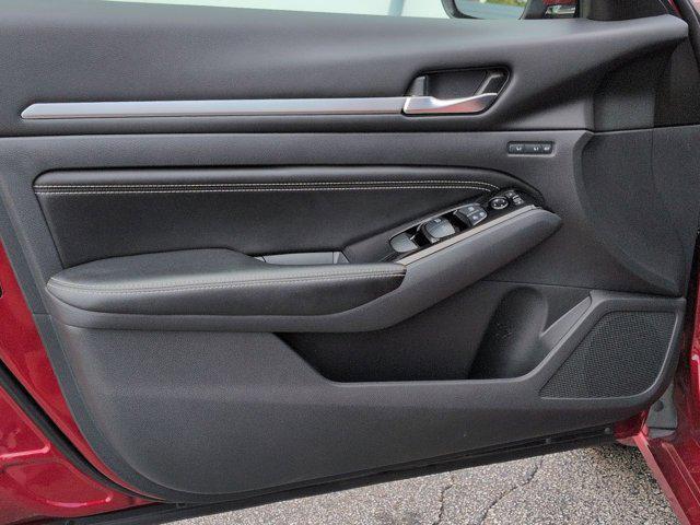 used 2022 Nissan Altima car, priced at $25,499