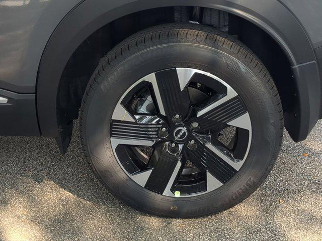 new 2025 Nissan Kicks car, priced at $27,600