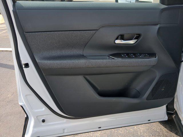new 2025 Nissan Kicks car, priced at $27,058