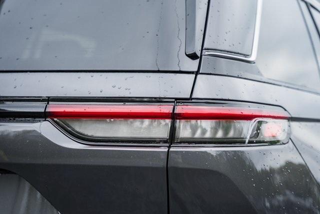 new 2025 Jeep Grand Cherokee car, priced at $38,000