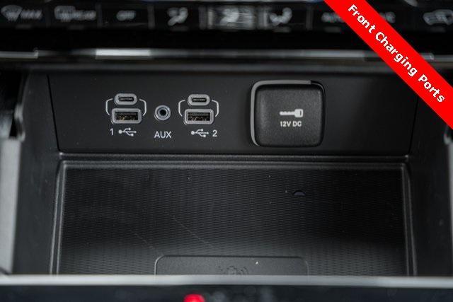 new 2025 Jeep Grand Cherokee car, priced at $38,000