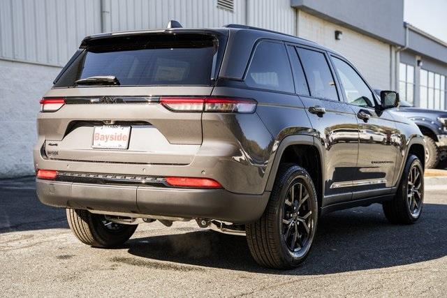 new 2025 Jeep Grand Cherokee car, priced at $38,995