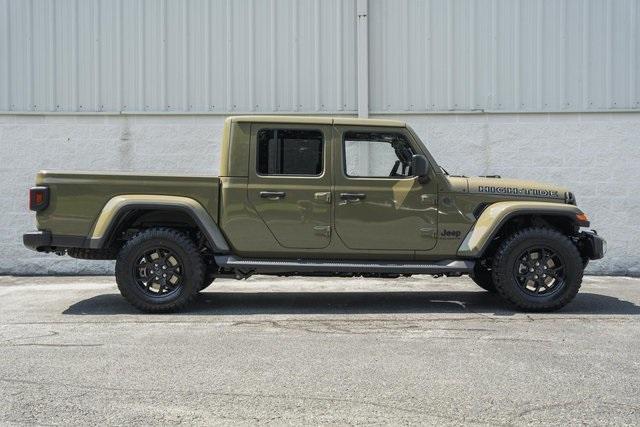 new 2025 Jeep Gladiator car, priced at $42,995