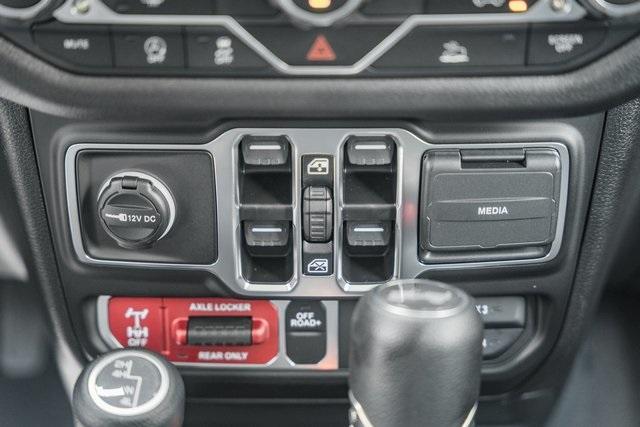 new 2025 Jeep Wrangler car, priced at $47,080