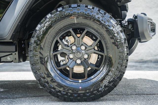 new 2025 Jeep Wrangler car, priced at $46,580