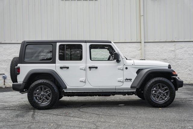 new 2025 Jeep Wrangler car, priced at $37,495
