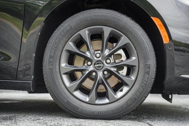used 2021 Chrysler Pacifica car, priced at $29,500