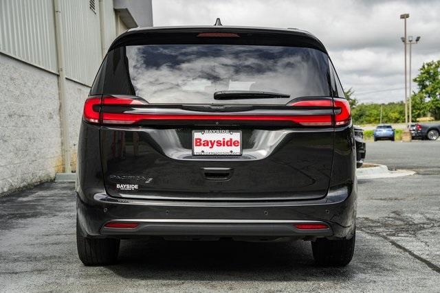 used 2021 Chrysler Pacifica car, priced at $29,500