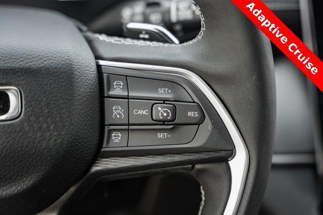 new 2025 Jeep Grand Cherokee car, priced at $39,995