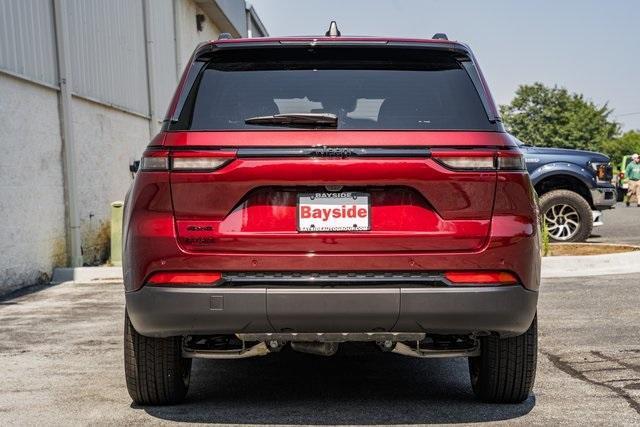 new 2025 Jeep Grand Cherokee car, priced at $39,995