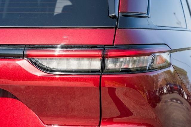 new 2025 Jeep Grand Cherokee car, priced at $40,000