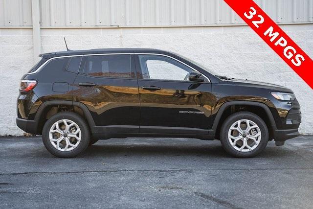 new 2025 Jeep Compass car, priced at $23,995