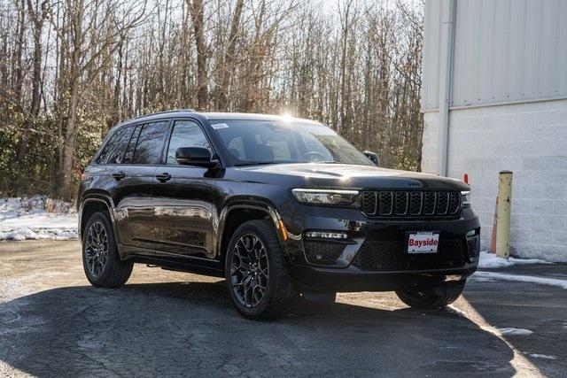 new 2025 Jeep Grand Cherokee car, priced at $66,995