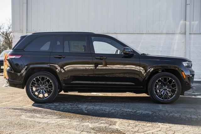 new 2025 Jeep Grand Cherokee car, priced at $66,995