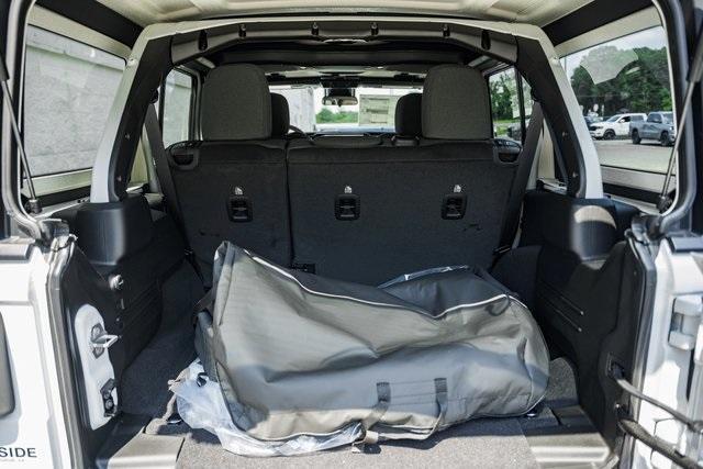 new 2025 Jeep Wrangler car, priced at $43,995