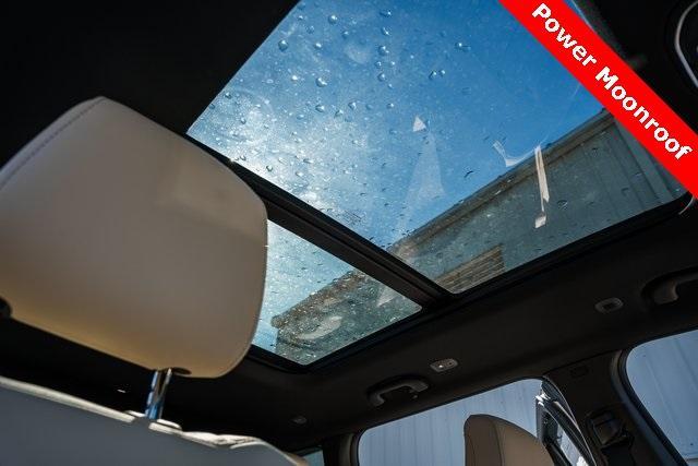 new 2025 Jeep Grand Cherokee car, priced at $48,000