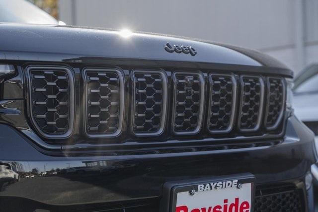 new 2025 Jeep Grand Cherokee car, priced at $61,995