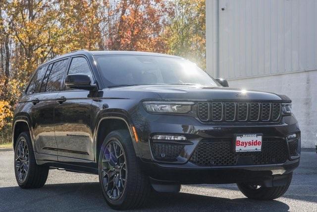 new 2025 Jeep Grand Cherokee car, priced at $61,995