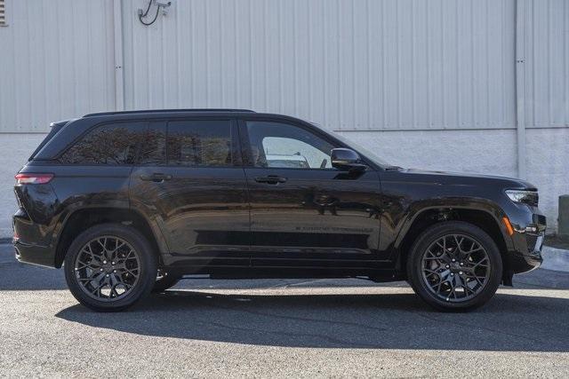 new 2025 Jeep Grand Cherokee car, priced at $61,995