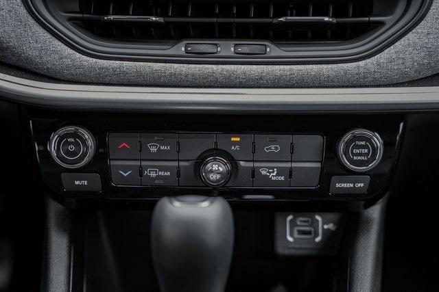 new 2025 Jeep Compass car, priced at $26,500