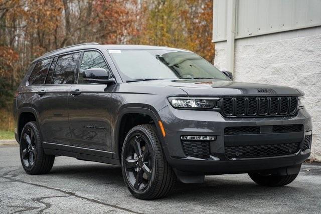 new 2025 Jeep Grand Cherokee L car, priced at $45,995