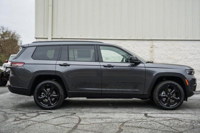 new 2025 Jeep Grand Cherokee L car, priced at $45,995