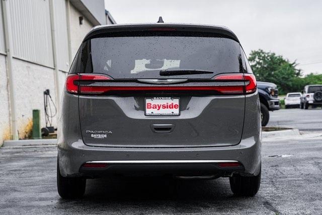 new 2025 Chrysler Pacifica car, priced at $41,495