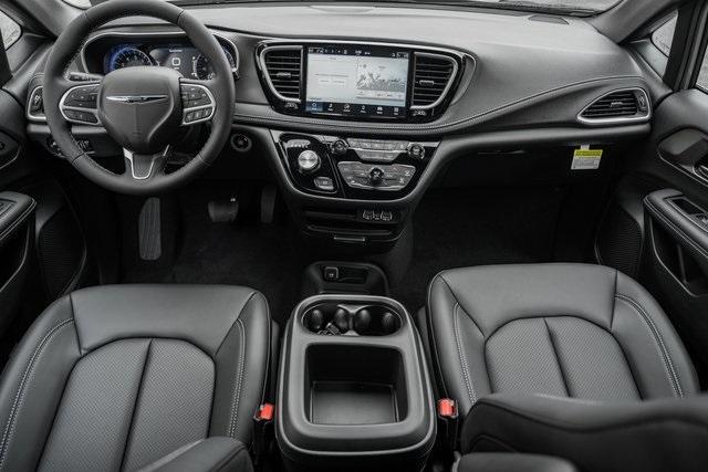 new 2025 Chrysler Pacifica car, priced at $41,495