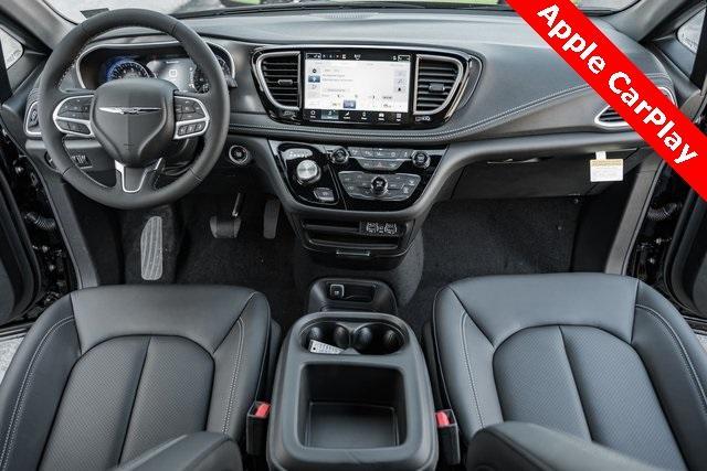 new 2025 Chrysler Pacifica car, priced at $37,995