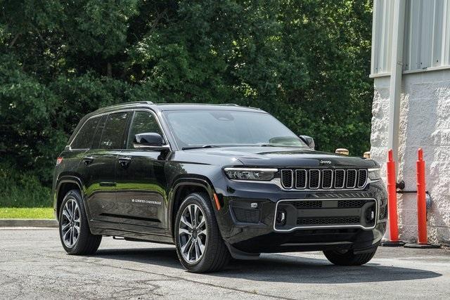 used 2023 Jeep Grand Cherokee car, priced at $38,500