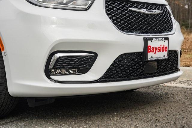 new 2026 Chrysler Pacifica car, priced at $39,500