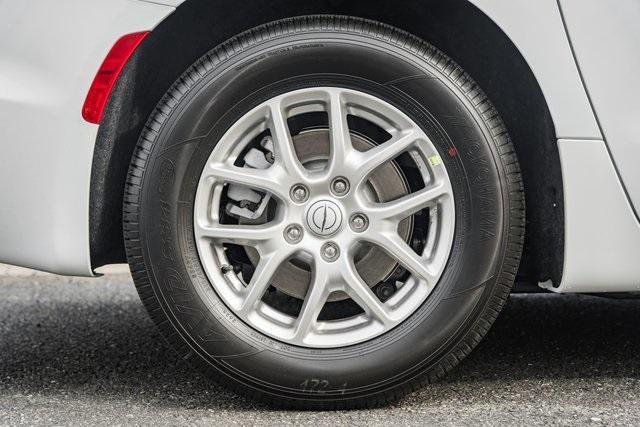 new 2026 Chrysler Pacifica car, priced at $39,500