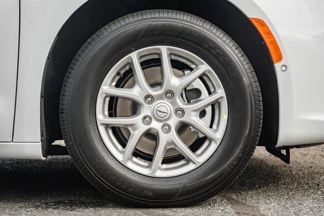 new 2026 Chrysler Pacifica car, priced at $39,500