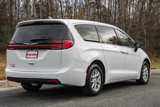 new 2026 Chrysler Pacifica car, priced at $39,500