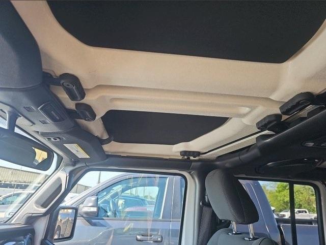 used 2021 Jeep Wrangler Unlimited car, priced at $29,000