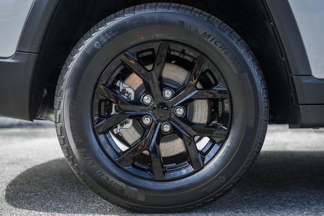 new 2025 Jeep Grand Cherokee L car, priced at $40,000
