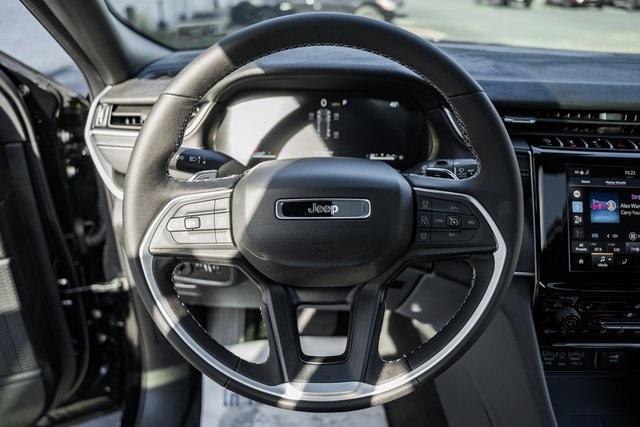 new 2025 Jeep Grand Cherokee car, priced at $36,500