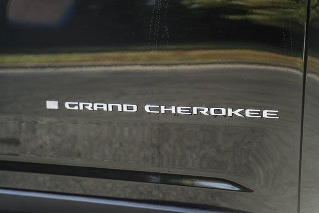 new 2025 Jeep Grand Cherokee car, priced at $39,995