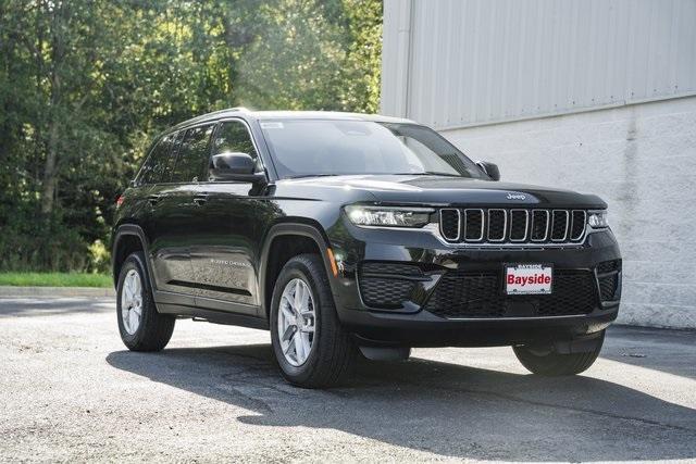 new 2025 Jeep Grand Cherokee car, priced at $39,995