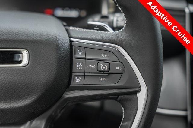 new 2025 Jeep Grand Cherokee car, priced at $38,500