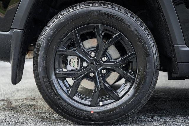 new 2025 Jeep Grand Cherokee car, priced at $40,000