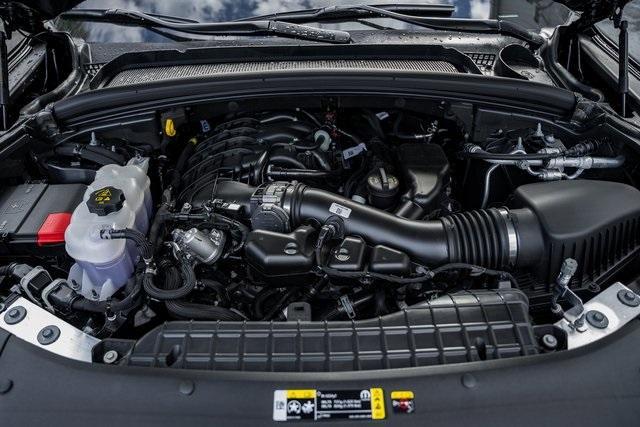 new 2025 Jeep Grand Cherokee car, priced at $40,000