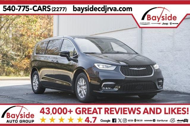 new 2024 Chrysler Pacifica car, priced at $33,000