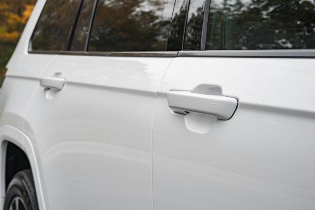 new 2025 Jeep Grand Cherokee L car, priced at $53,495