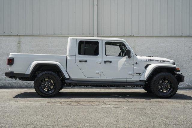 new 2025 Jeep Gladiator car, priced at $41,995