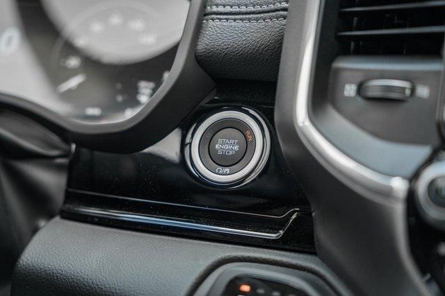 new 2025 Ram 1500 car, priced at $59,995