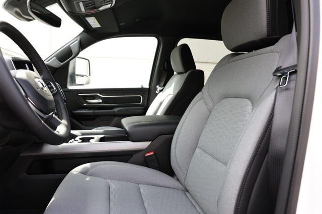 new 2025 Ram 1500 car, priced at $45,000