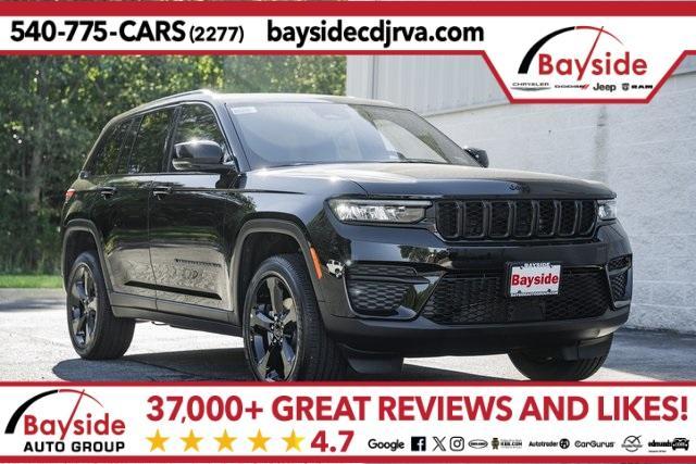 new 2025 Jeep Grand Cherokee car, priced at $43,995