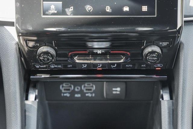 new 2025 Jeep Grand Cherokee L car, priced at $37,500